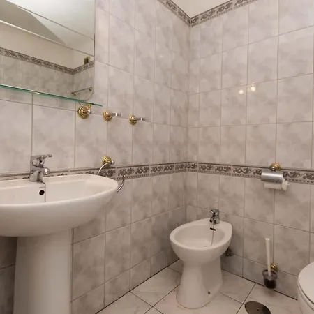 Santa Maria 99 - One Bed דירה