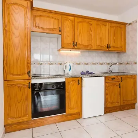 Santa Maria 99 - One Bed 阿德耶