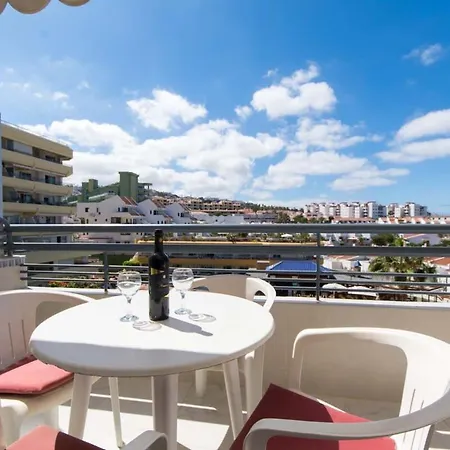 Santa Maria 99 - One Bed דירה אדחה